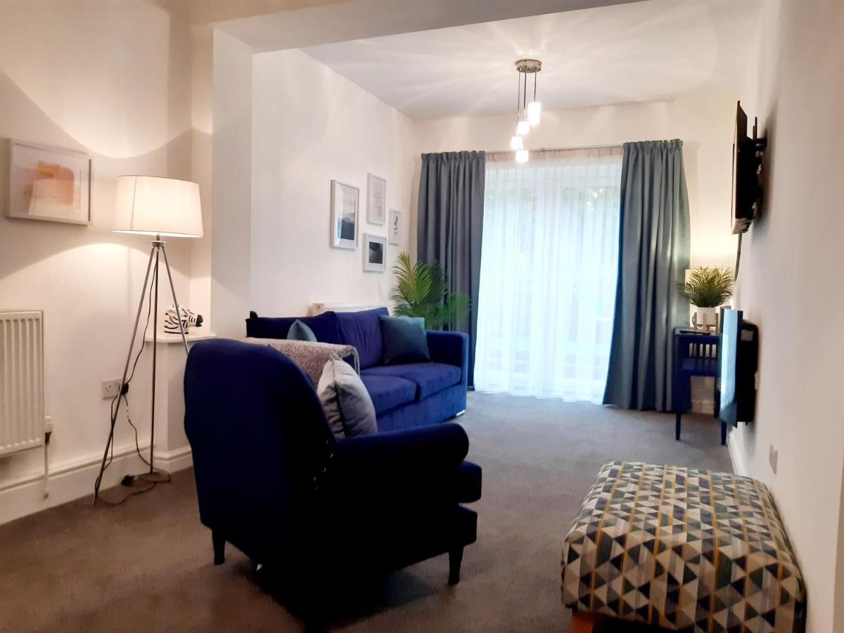 No's 7 And 8 Llewelyn Apartment
